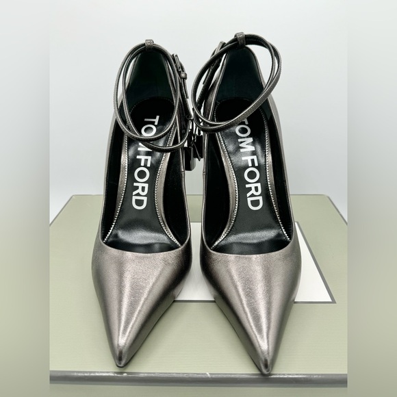 NWT Tom Ford Padlock Laminated Pump Heels “Gunmetal” sz 38 / UK 5 Sold Out - Picture 4 of 17